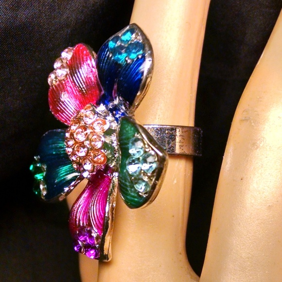 Multi Color Flower Rhinestones Cocktail Ring - Picture 3 of 5